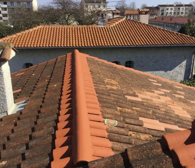 Toiture rénovée en tuile canal près de Toulouse